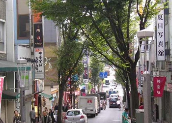 神楽坂通り商店街