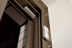 防犯窓センサー